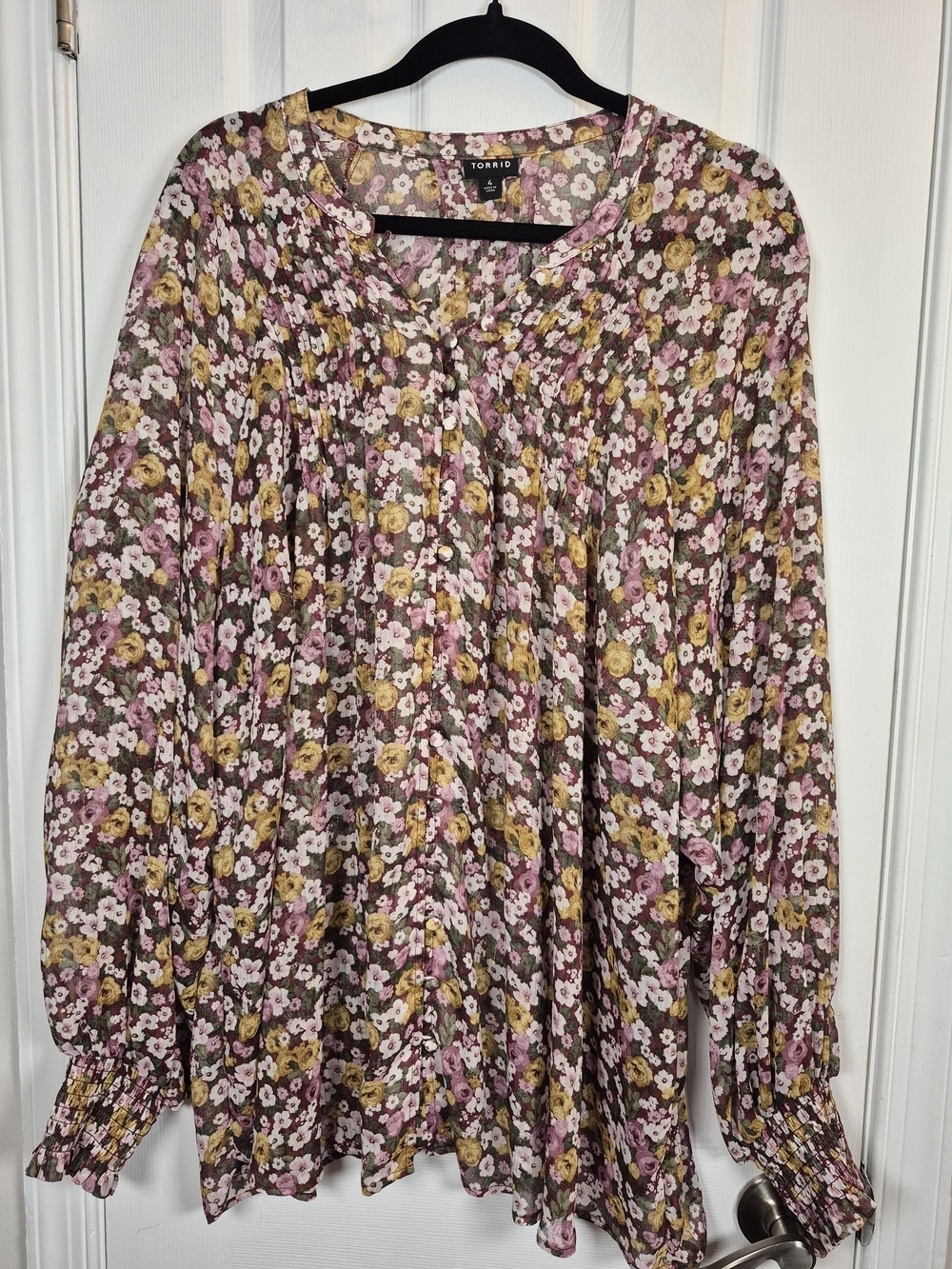 Torrid Floral Metallic Lurex Smocked Blouson Sleeve Button Front Blouse Top 4X
